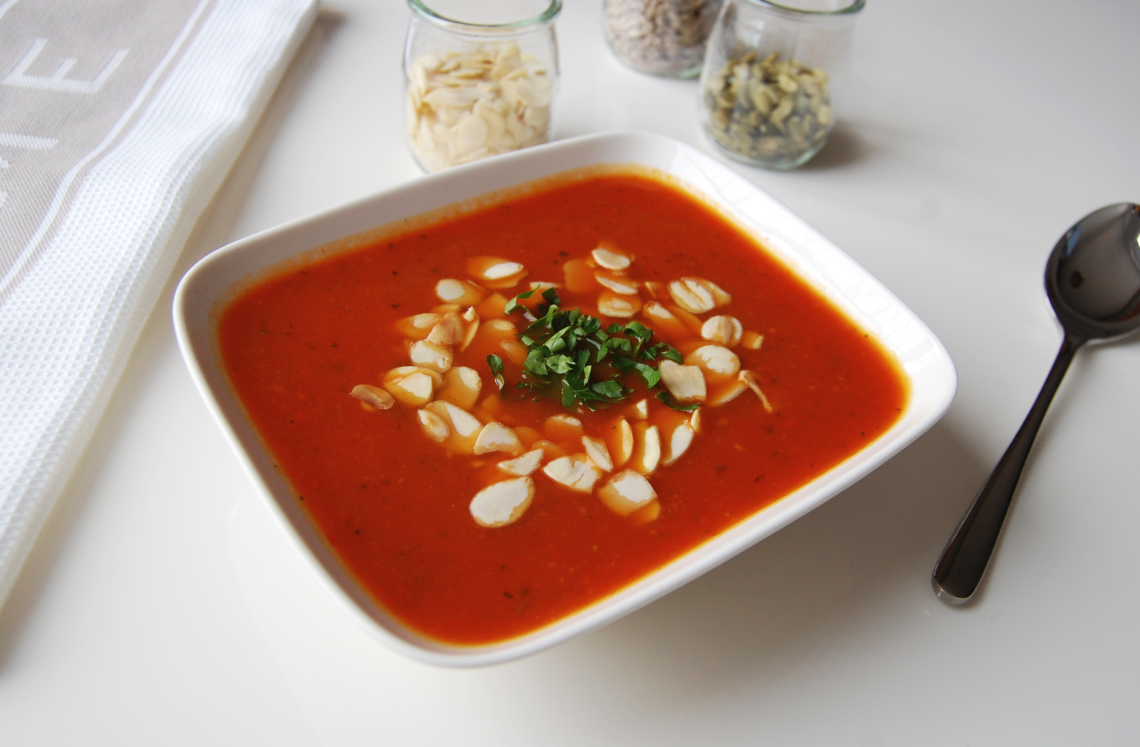 zupa krem z pomidorów i papryki